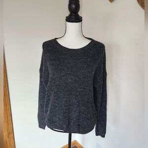 🎄 Open Back Bow Sweater